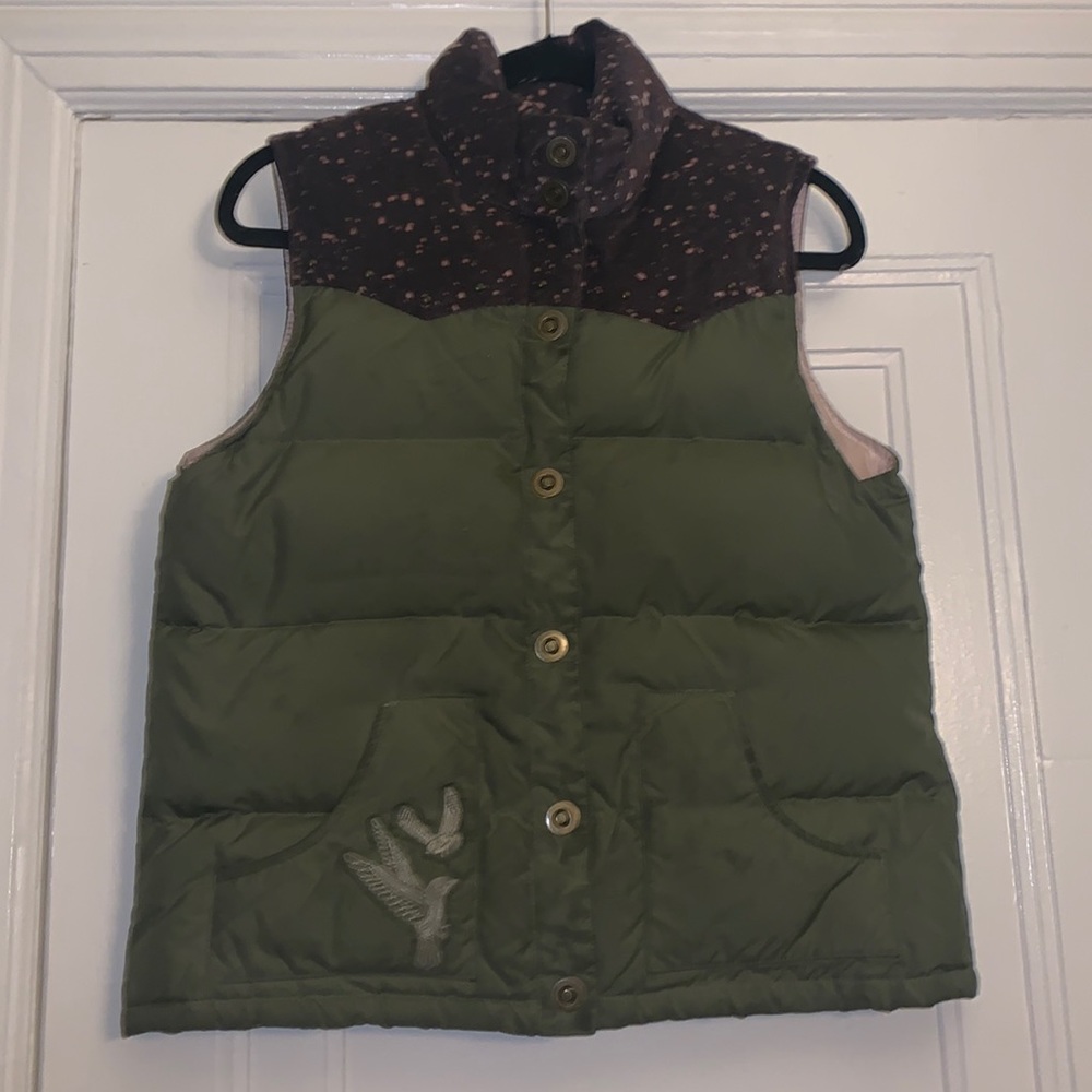 Army green puffer vest